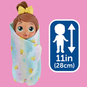 Baby Alive Shampoo Snuggle Sophia includes comb and bow for styling.