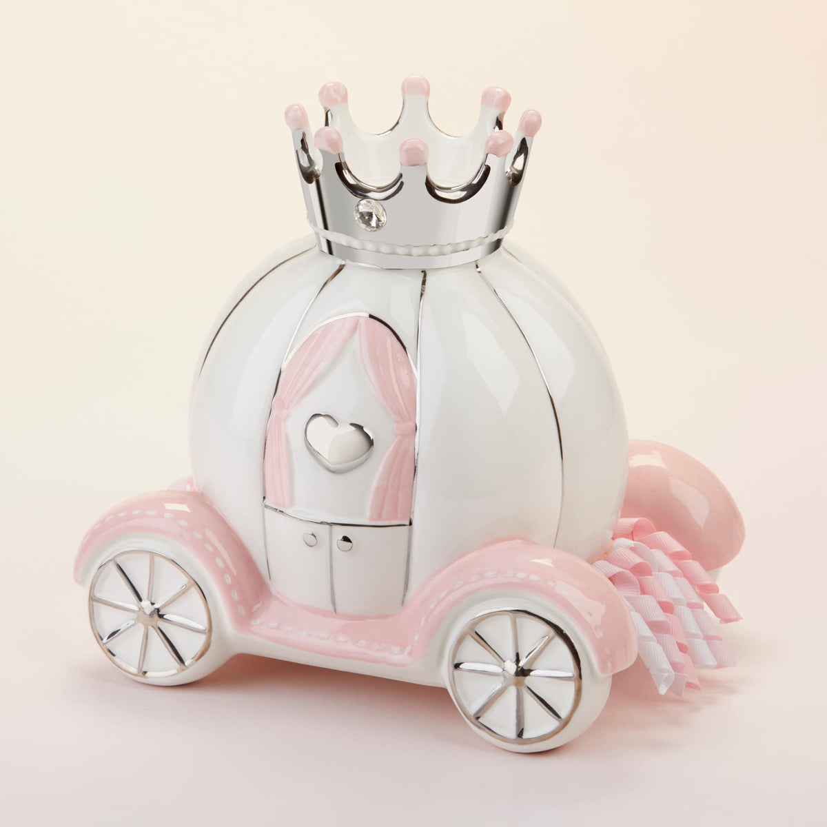Baby Aspen surface-washable ceramic finish for quick cleanup and long-lasting display.