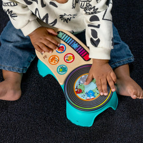 Library of melodies and sounds to inspire creative play