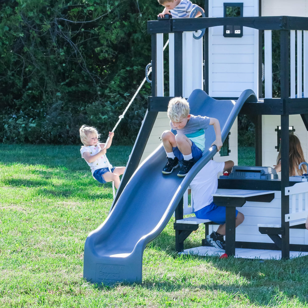 Backyard Discovery Canyon Creek flat-step ladder for easy access