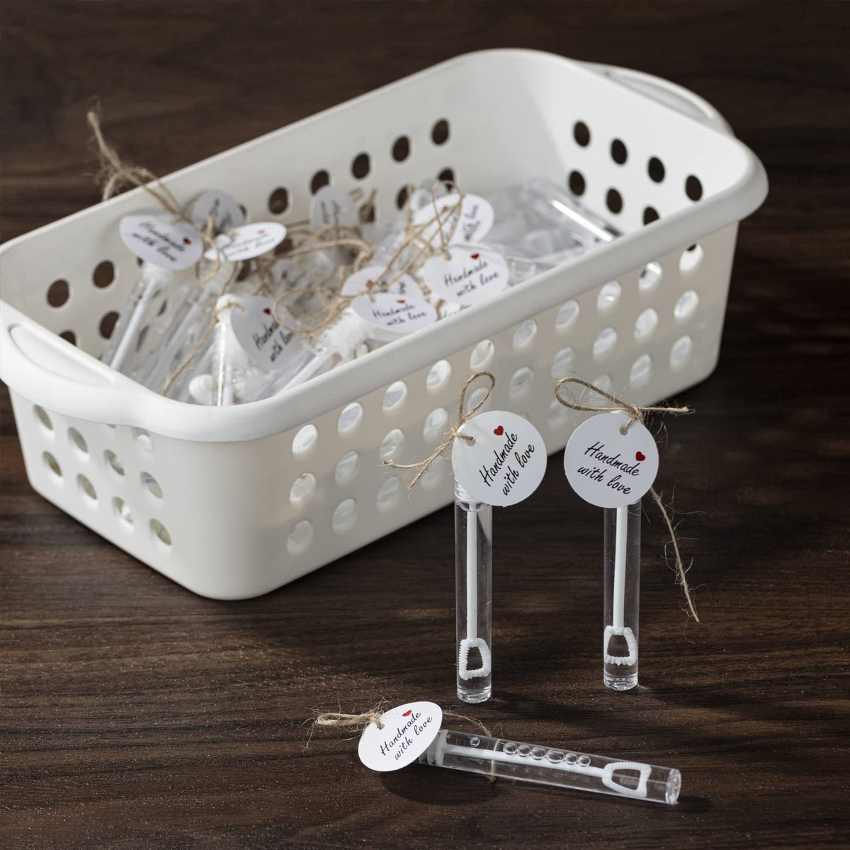 Bakatatoyz bubbles with leak-proof cap for pristine delivery.