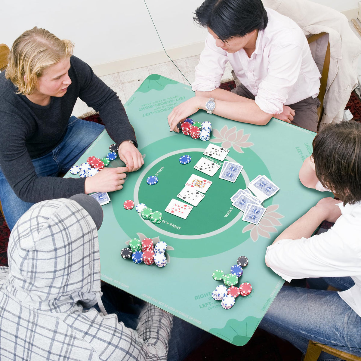 BALAPET Mahjong mat anti-slip bottom for stable play.
