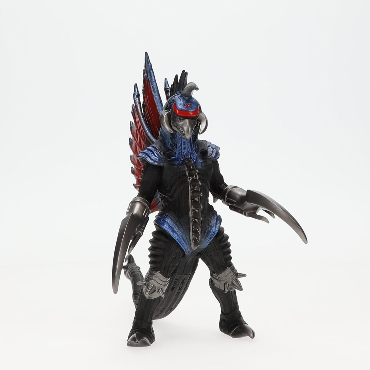 Bandai Namco Gigan 2004 stand base supports stable posing.