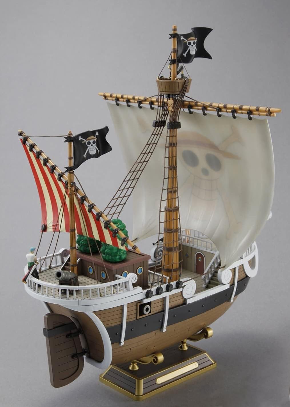 Bandai Spirits Going Merry assembled shot shows snap‑together build, no glue required