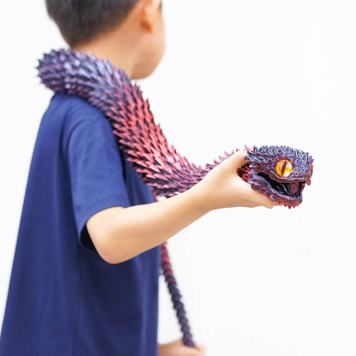 BANPIWOLG snake figurine fits car dashboard or shelf display.