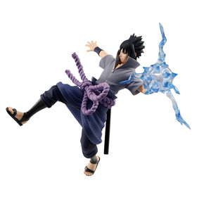 Sasuke figure shown with other Banpresto figures for an expanded collection.