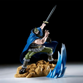 Banpresto Dorry from One Piece side view highlighting iconic pose.