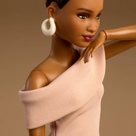 Barbie Basics Model 08 universal-fit fabric enables easy mix and match