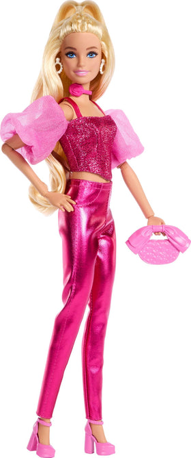 Barbie Deluxe Style Doll rose necklace adds a touch of charm.