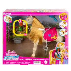 Trophy and food accessories support storytelling and role-play adventures.
