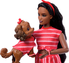 Barbie Twinning Looks leash and camera bag promote interactive pretend play.
