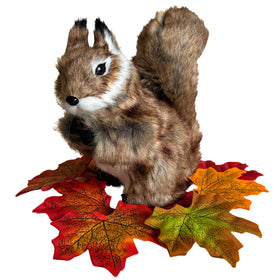 Basuo-9Q realistic squirrel figurine with a bushy tail adds seasonal charm to shelves.