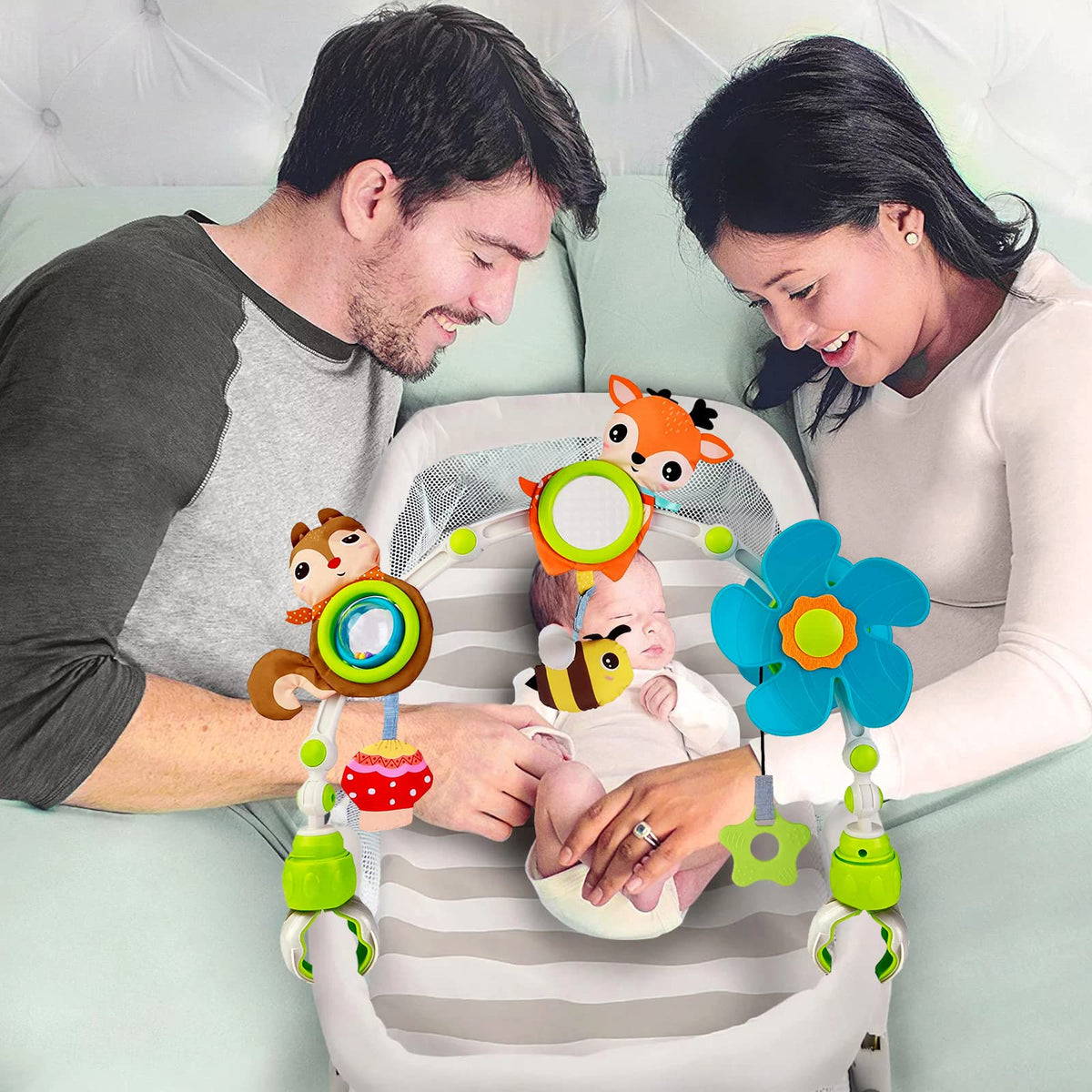 BATOHO spin-ball-teether supports grasping and teething exploration.