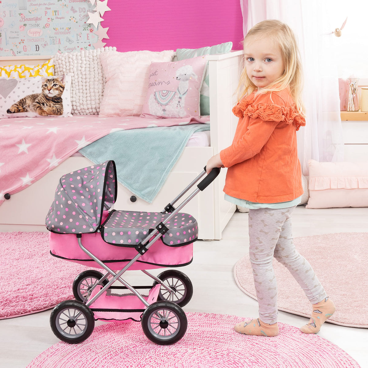 Bayer Smarty table seat and dining plate ready for realistic meals during playdates.