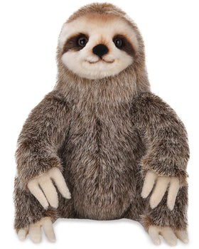 Bearington Simon sloth face detail shows a lifelike expression for cuddling