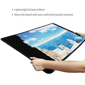 Becko US puzzle board is lightweight and portable for on-the-go sessions.