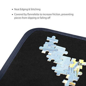 Becko US puzzle board non-slip surface prevents sliding during use.