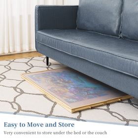 Becko US puzzle table with anti-slip pad ensuring stability on any surface.