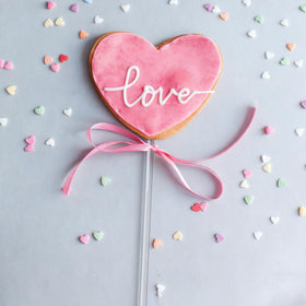Beeveer cake decor sticks for kitchen displays and themed parties.