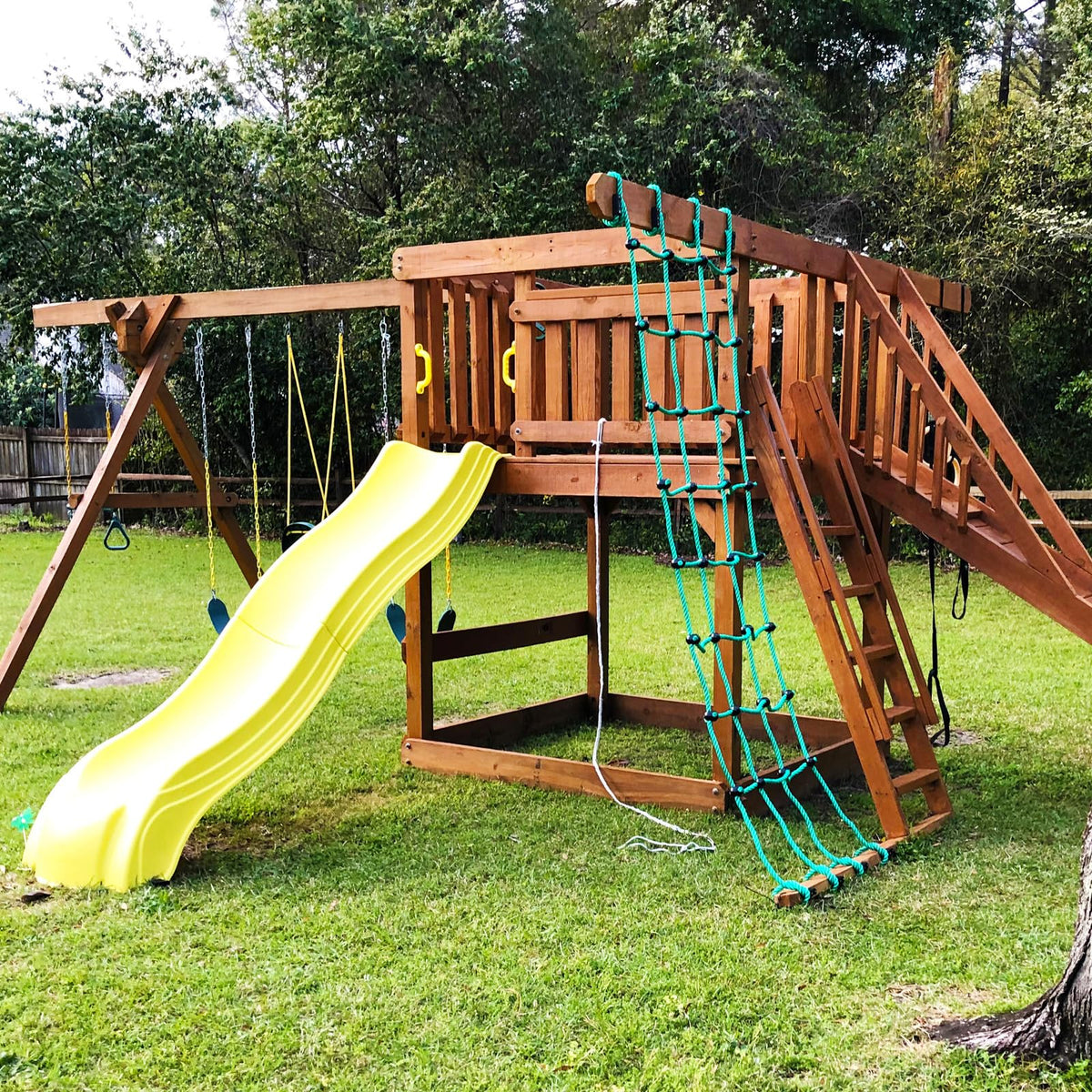 BeneLabel climbing cargo net 30x139 durable-buckles close-up shows rust-proof connections for long-lasting use.