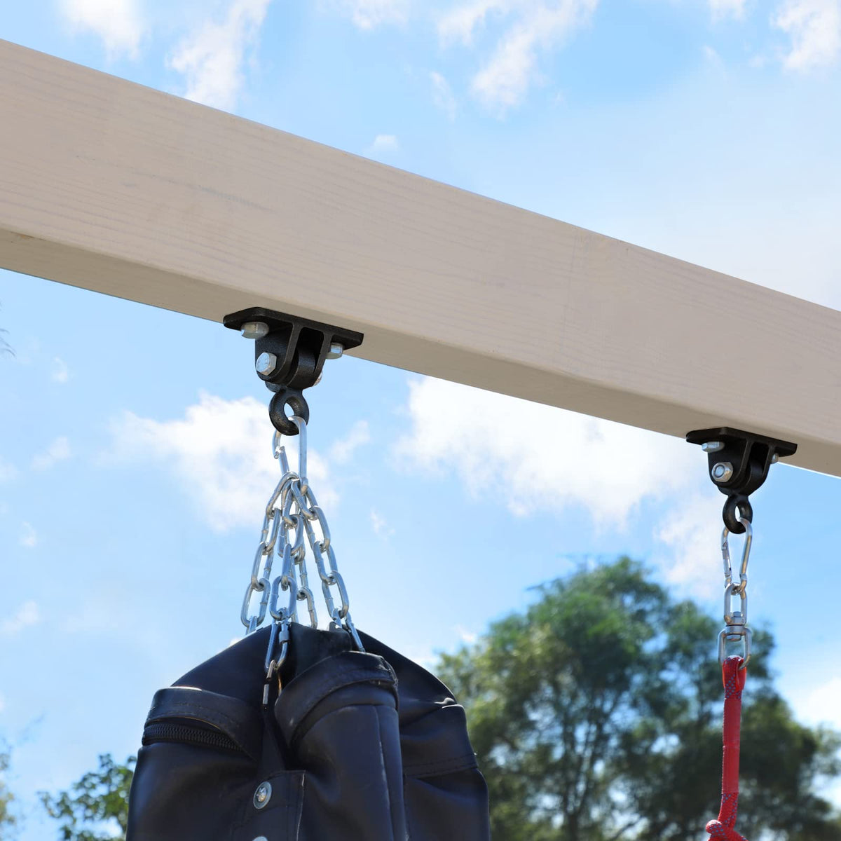 BETOOLL weather-ready finish ideal for outdoor playground or porch setups.