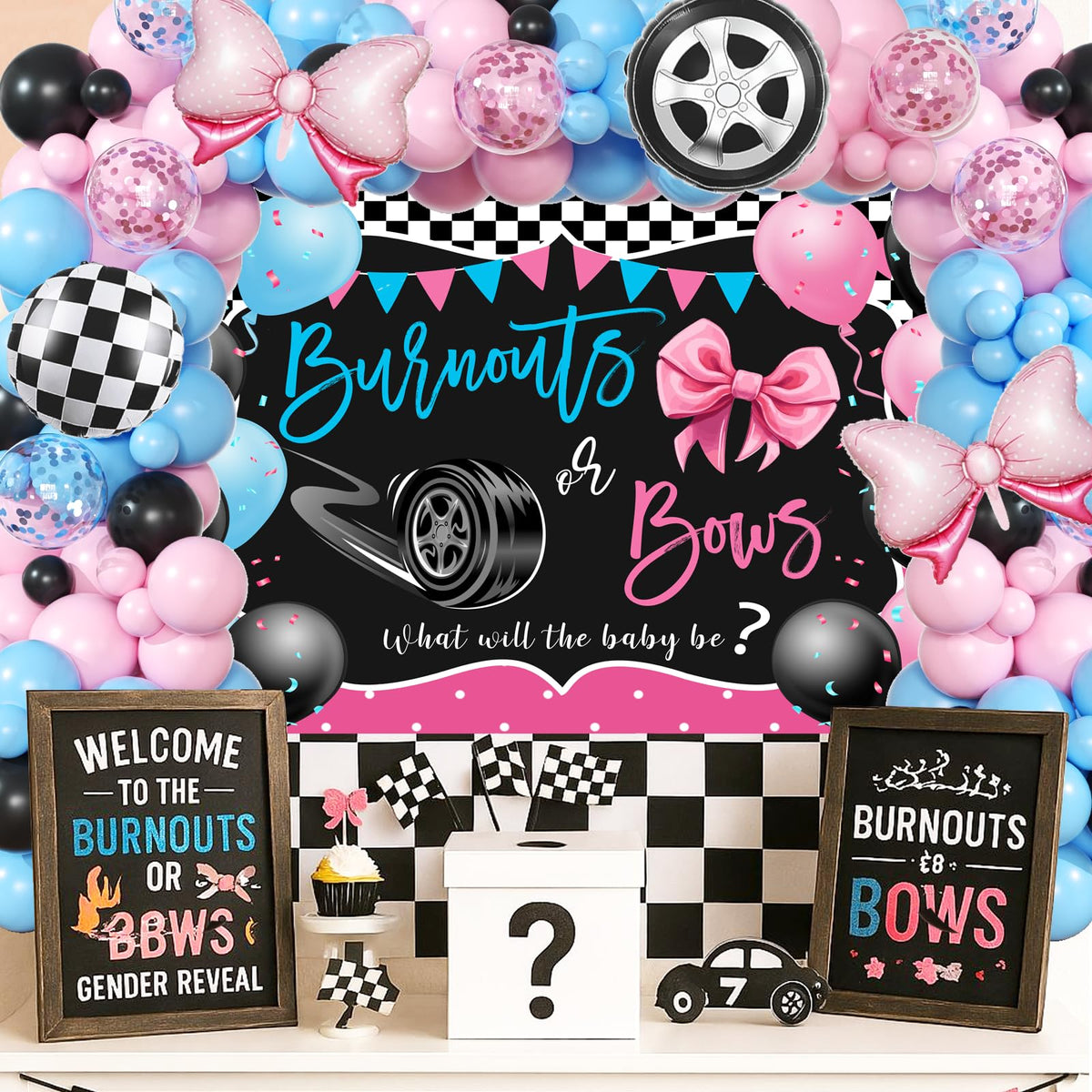 BIENAN black accent balloons add contrast and drama.