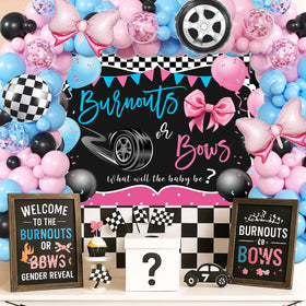 BIENAN black accent balloons add contrast and drama.