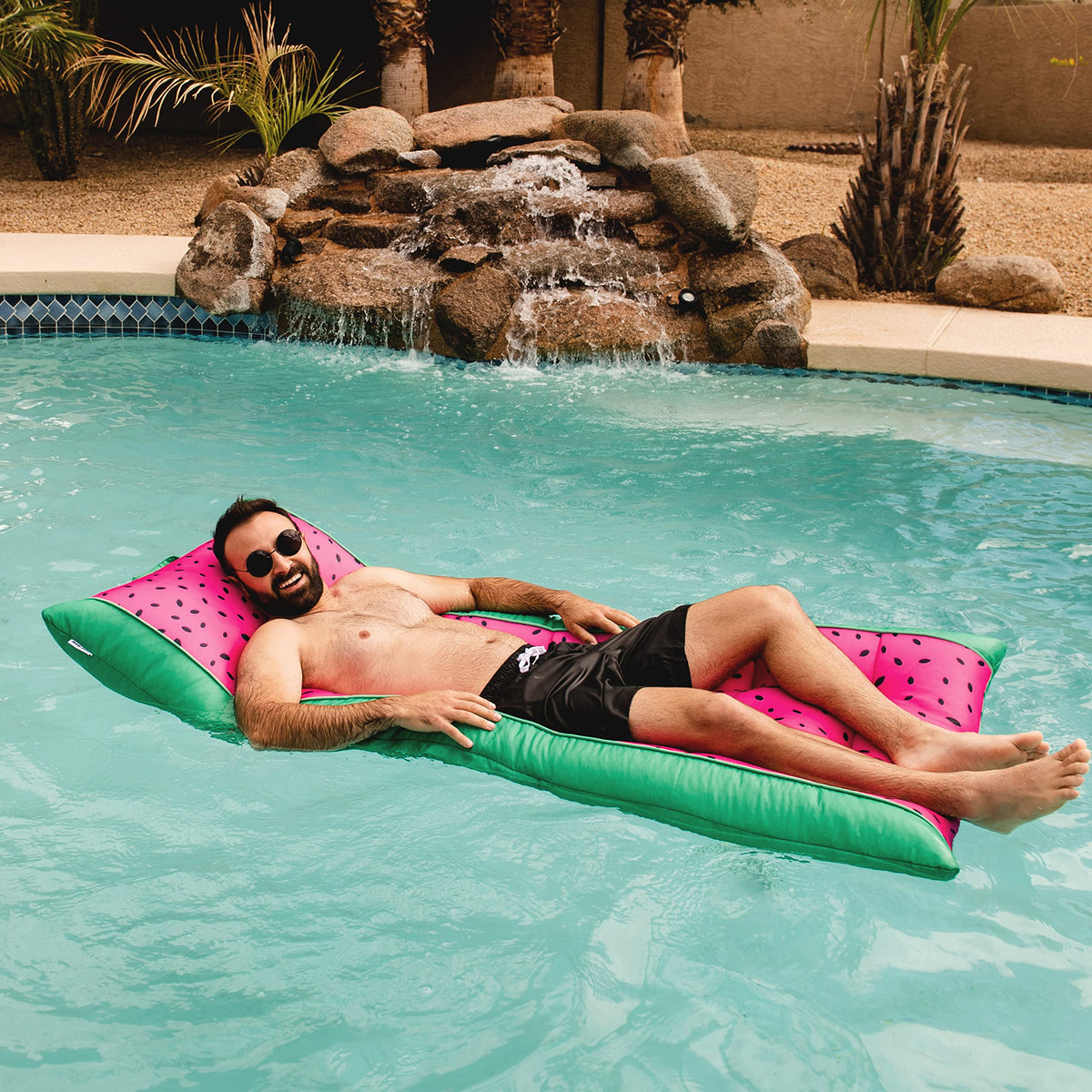 Big Joe Kona quick-drying mesh fabric shown in pool setting for fast cleanup.