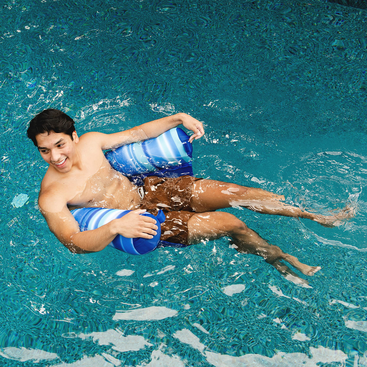Big Joe Noodle Sling buoyant-beans keep the float lightweight and easy.