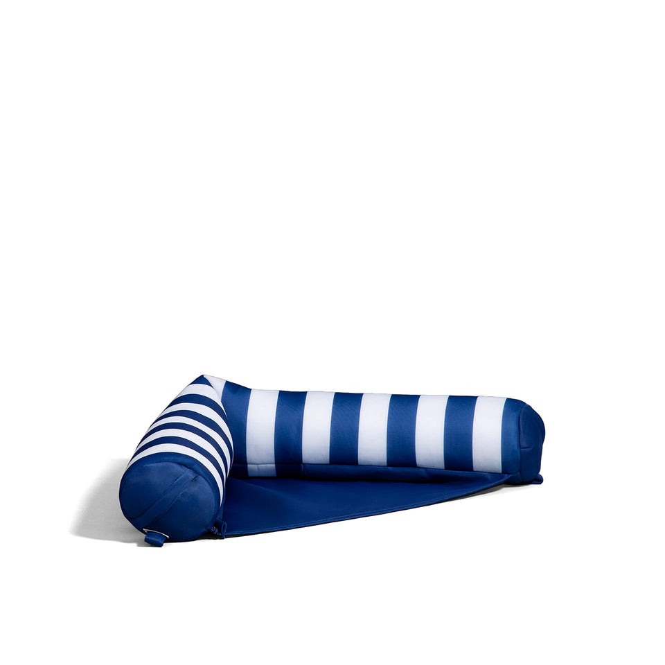 Big Joe Noodle Sling front view shows built-in seat and armrests for comfy pool lounging.