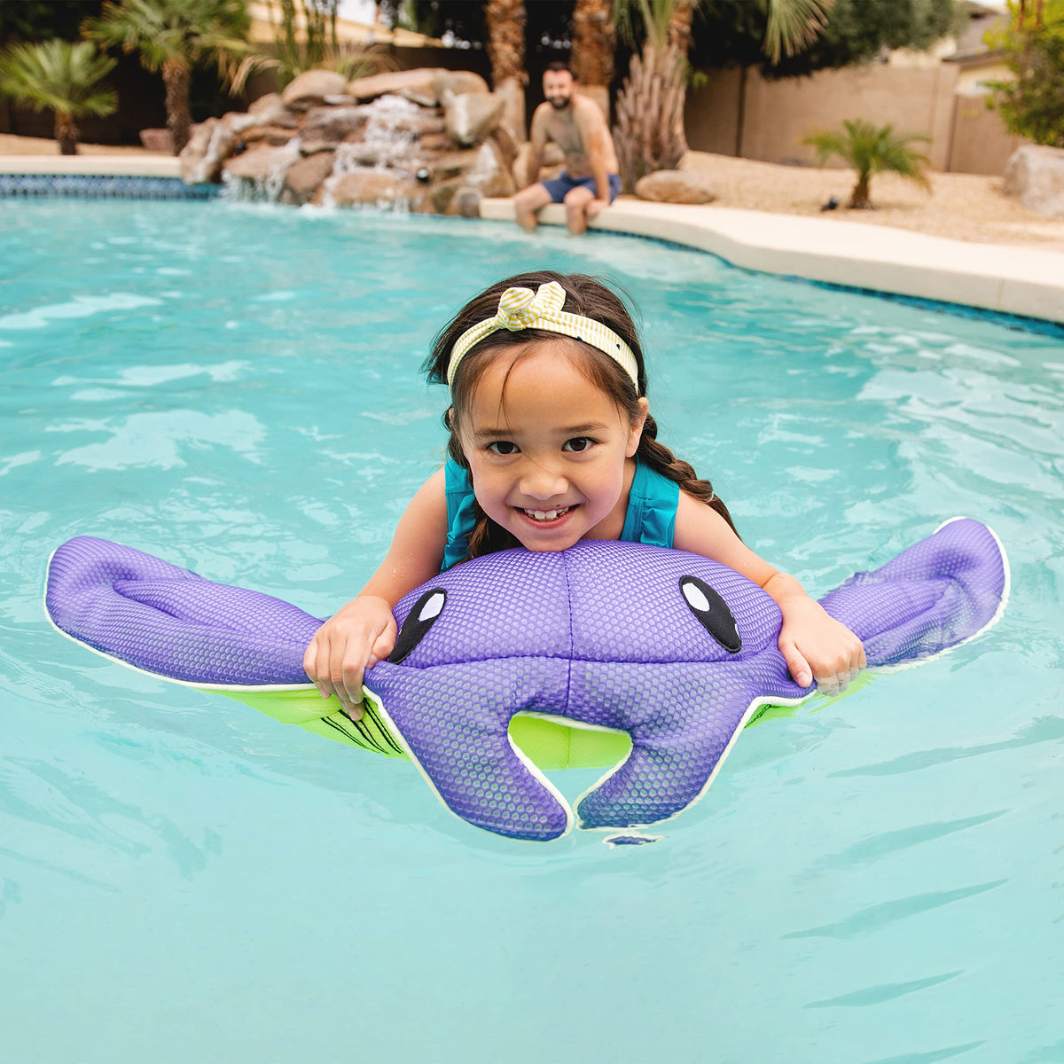 Big Joe Pool Petz Manta Ray measures 44 inches square for roomy lounging