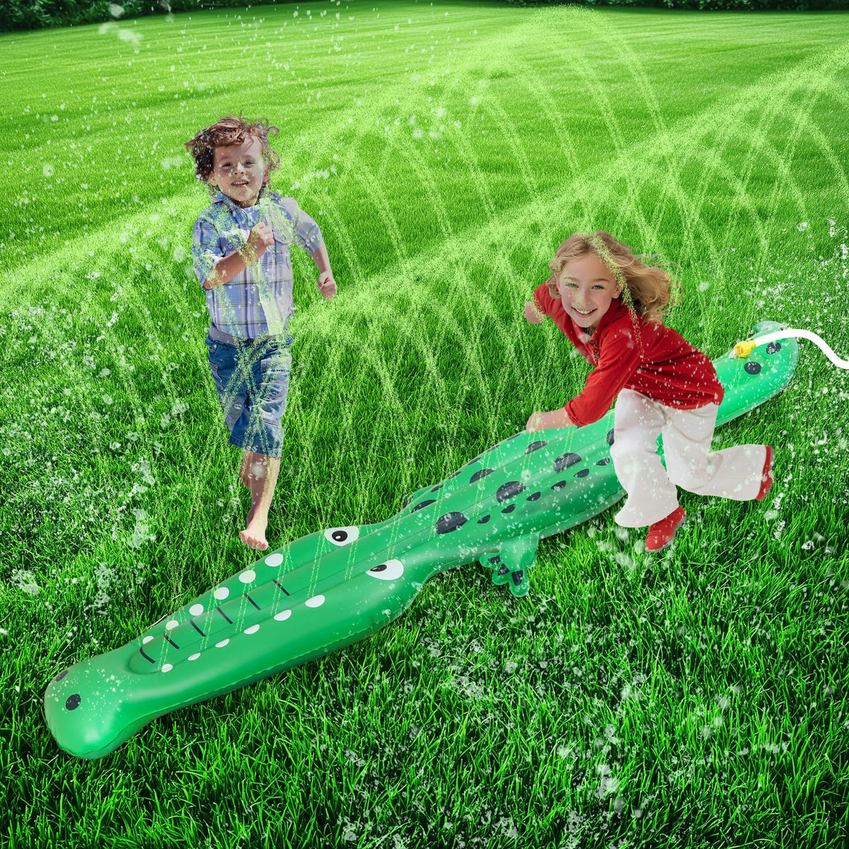 BINGKOU crocodile sprinkler front view – kid-friendly design for safe outdoor water fun.