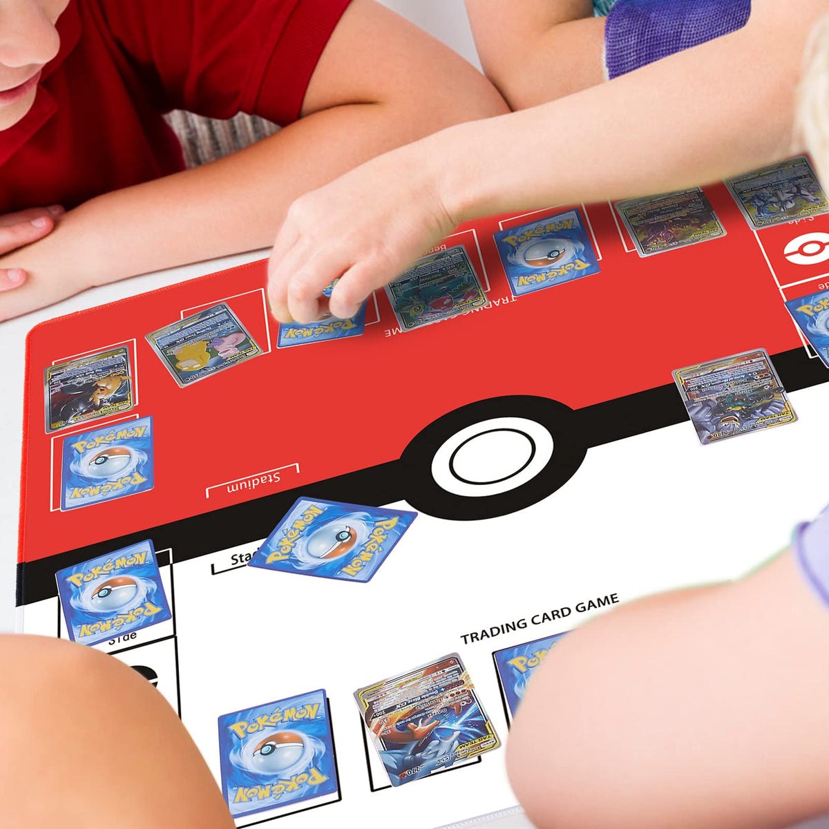 Biouai playmat deck-discard-prize-card-layout supports clear card placement and organization.
