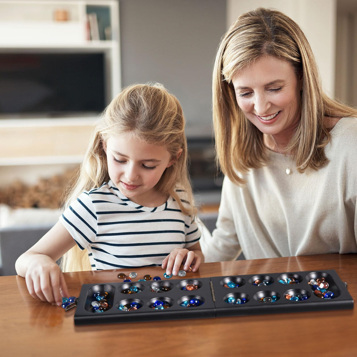 BIVOMON Mancala travel case keeps stones organized on trips.