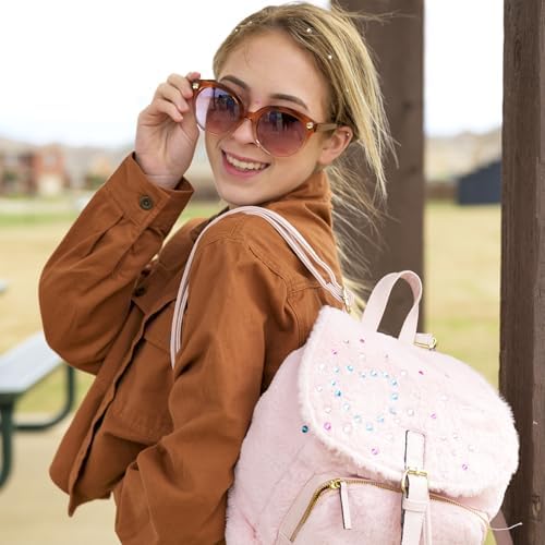 Blinger US-based, woman-run brand delivering sparkly fashion vibes