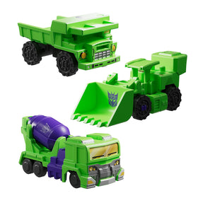 BLOKEES Defender03 dynamic-poses enable action-ready displays in a compact desktop setup.