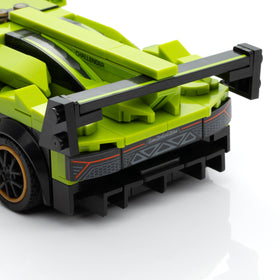 Block Builder Lambo racing-car box-packaging with 348 pieces ready for gifting.