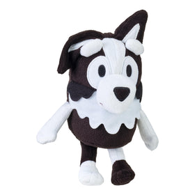 Bluey Friends 3 Pack plush pack shot showcases three cuddly pals ready to collect.