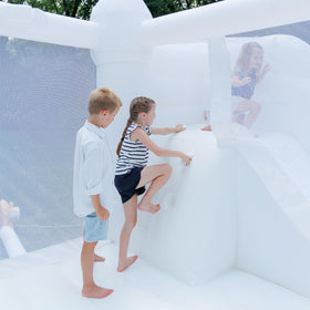 Bounmland Castle Palace Daydreamer Cloud Bounce House includes carry bag for easy portability.