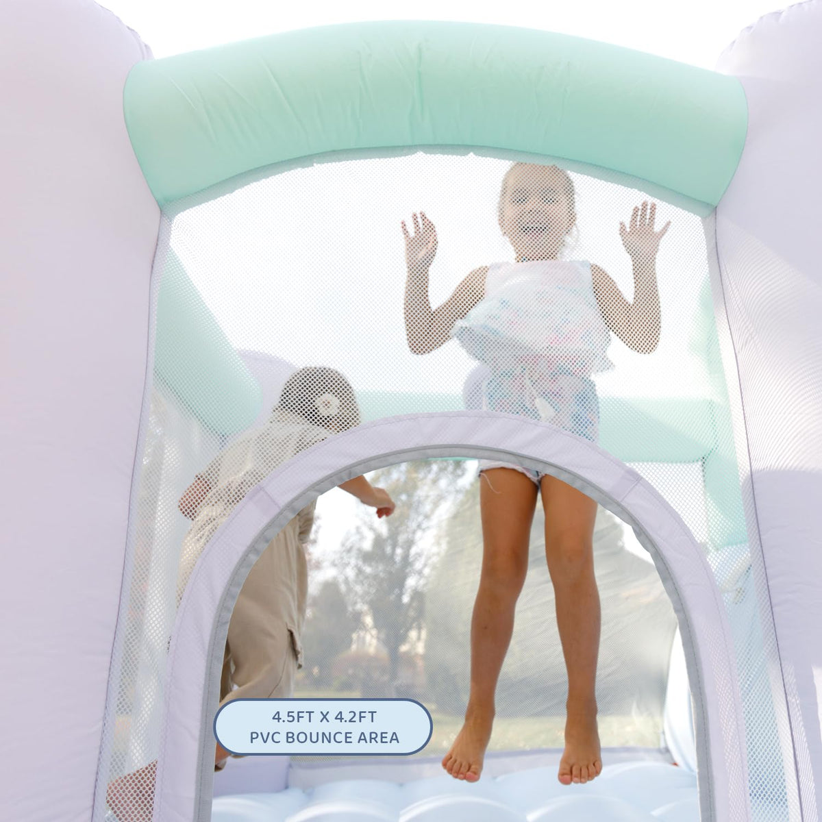 Bounceland Splash Zone Dream packaging includes everything needed to start.
