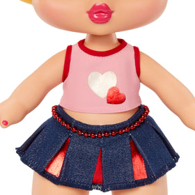 Bratz Big Babyz Cloe packaging near original design for nostalgic display