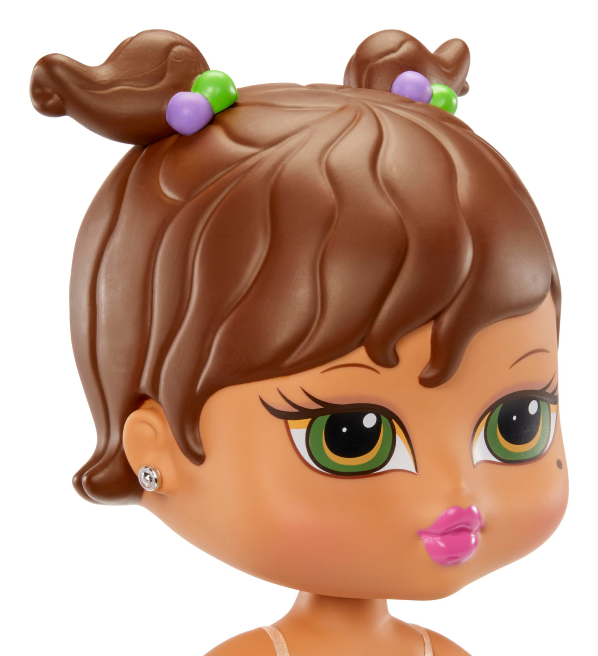 Bratz Big Babyz Yasmin features 5 points of articulation for versatile posing.