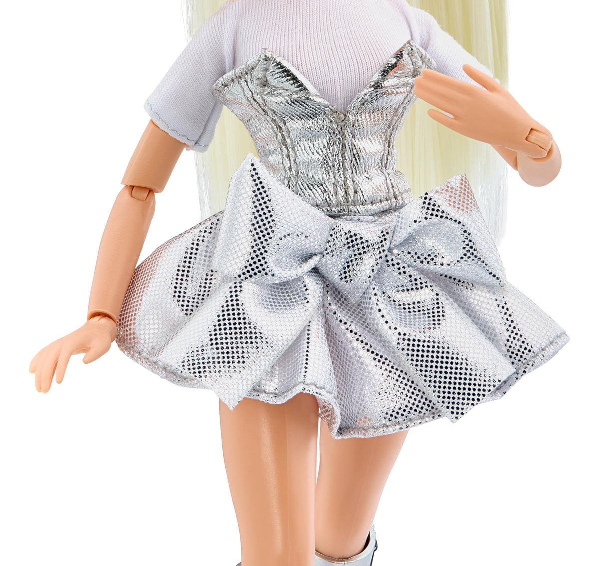 Bratz Charmz Cloe with silver bracelet and charm for mix and match