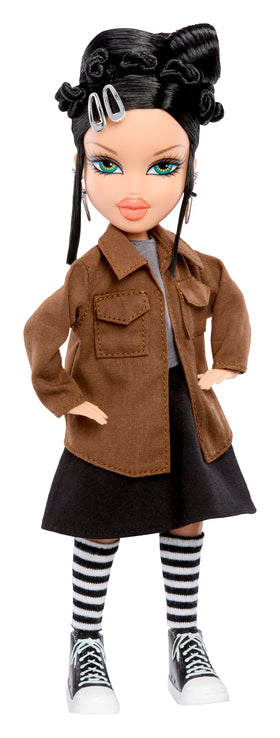 Bratz Janis grey tee oversized jacket look for edgy style play