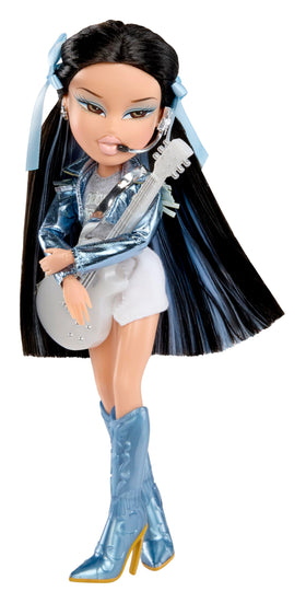 Bratz Pop Starz Jade graphic crop top ready for stage play