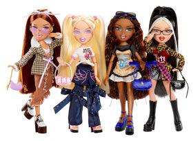 Bratz Stylin' display-ready set ideal for pretend fashion shows.