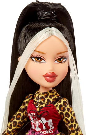 Bratz Stylin' Jade cami tee for a personalized look.