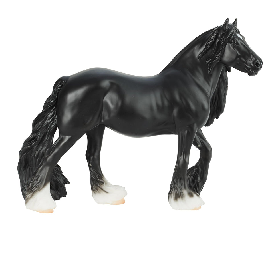 Breyer Kiss Me Kat B-TR-10717 black full model for display and play.