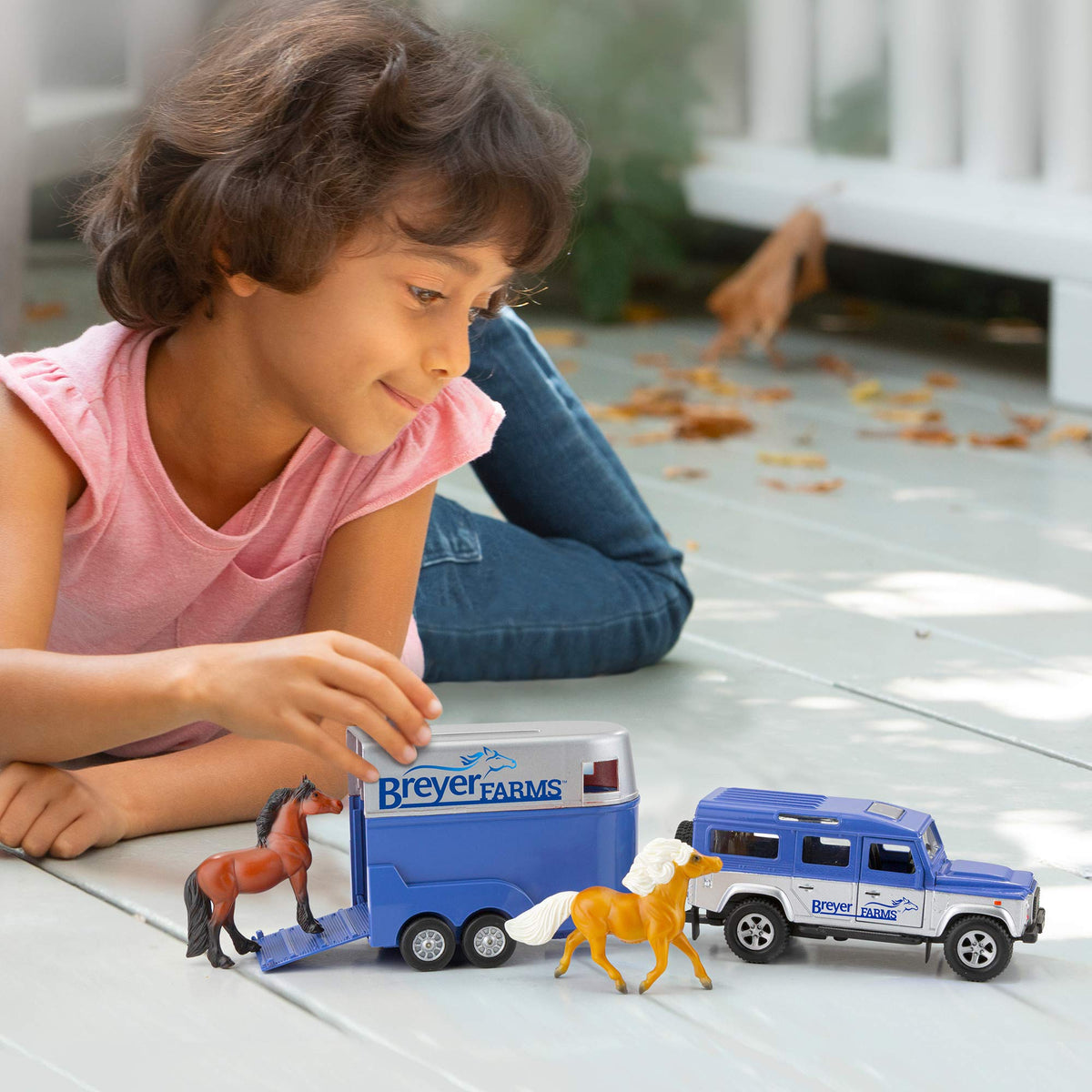 Breyer Stablemates 1:32 scale for collection and storytelling.