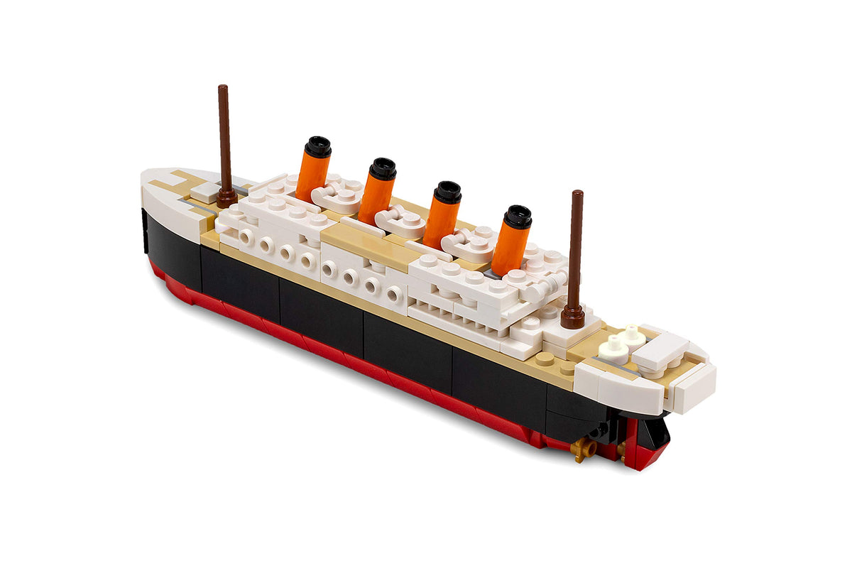 Brick Loot Titanic assembly challenge promotes problem-solving and steady hands during play.